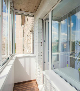 Остекление балконов в Бронницах